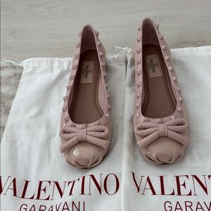 Valentino Garavani Blush Studded Bow Flats